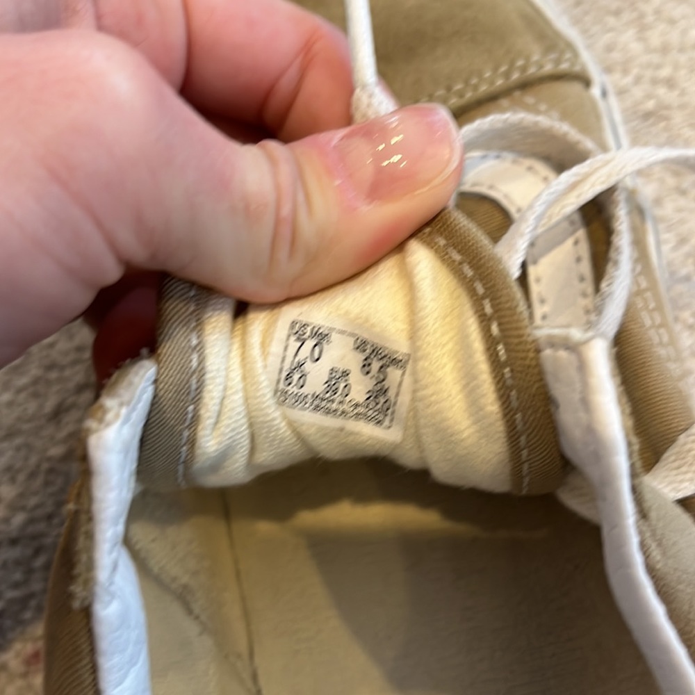 Tan Vans - Picture 6 of 6